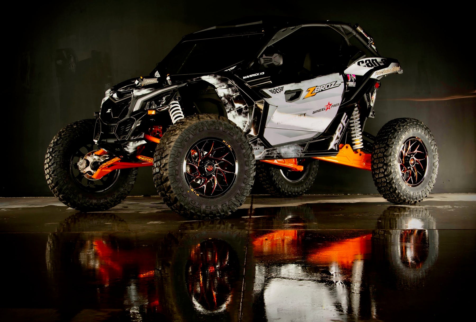 Formula | Can-Am Maverick R Graphics 3D Customization